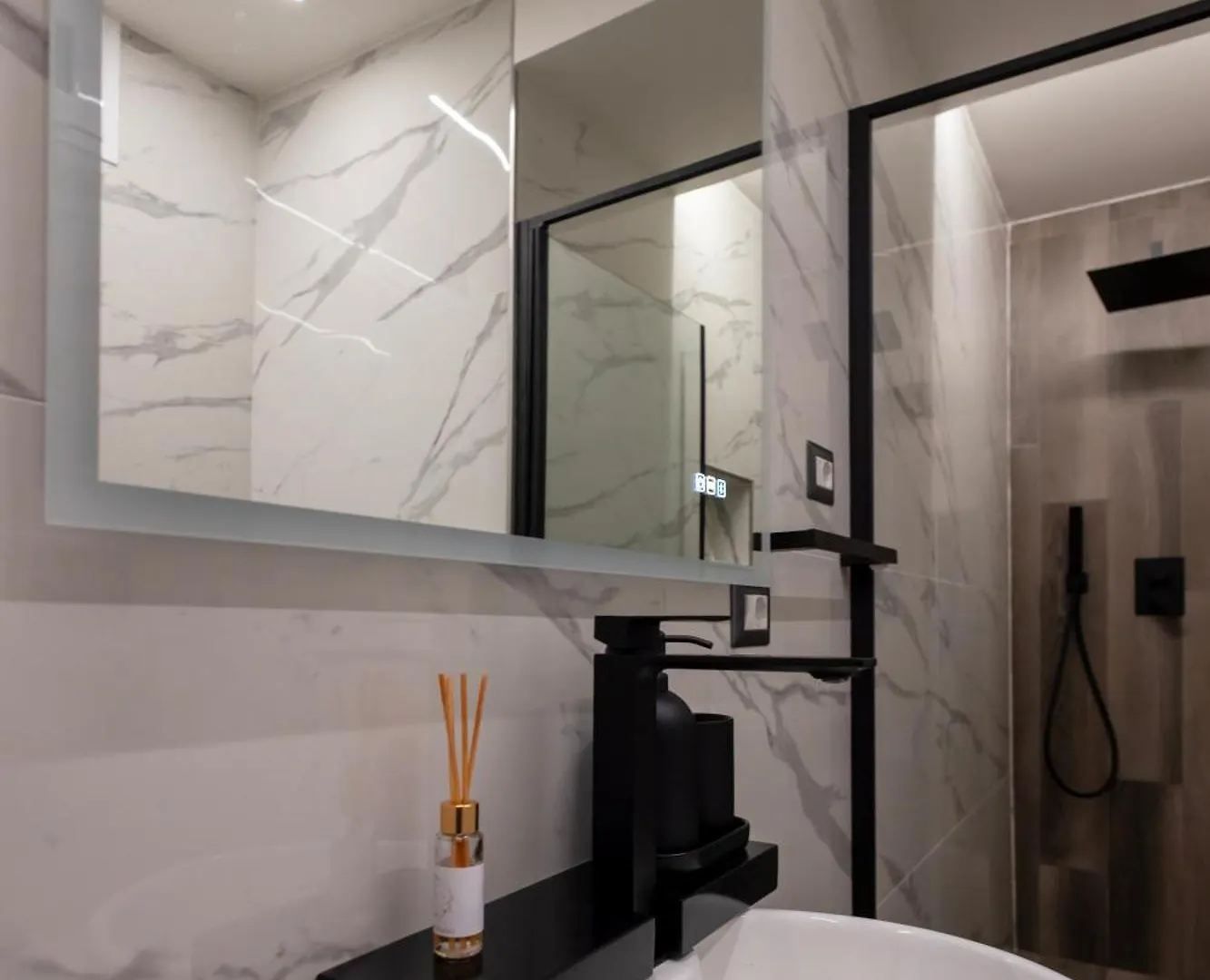 Fermata San Gennaro Bed and Breakfast Neapel Italien